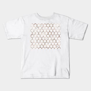 Rose gold mermaid scales - white marble Kids T-Shirt